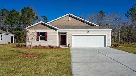 632 Woodland Farms Circle Aynor, SC 29511