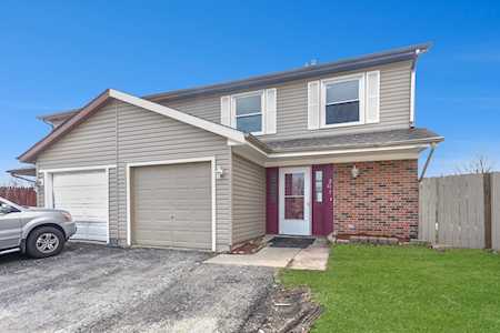 217 Coral Ct Bolingbrook, IL 60440