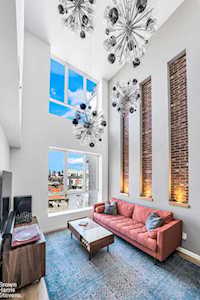 55 Maspeth Ave #5R Brooklyn, NY 11211