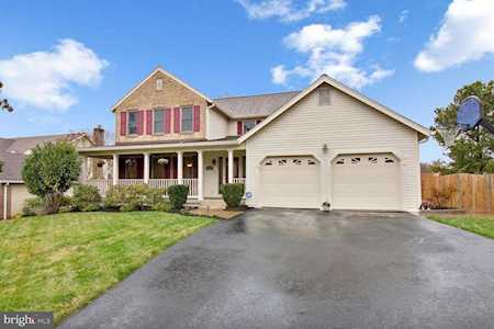 12415 Wendell Holmes Rd Herndon, VA 20171