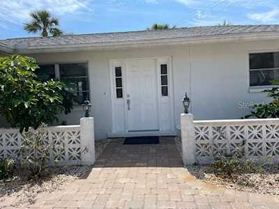 2835 N Beach Rd Englewood, FL 34223