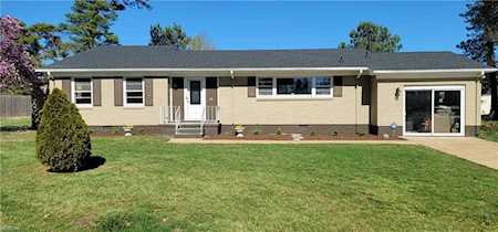 1304 Coltrane Ct Portsmouth, VA 23701