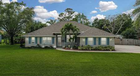 2058 SE Bisbee Street Port Saint Lucie, FL 34952