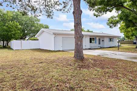 1510 Regina Dr W Largo, FL 33770