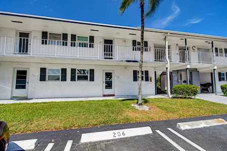 1111 Lake Terrace #106 Boynton Beach, FL 33426