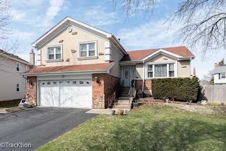 713 Stacie Ct Naperville, IL 60563