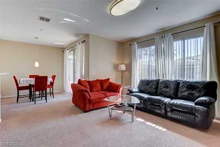 7173 S Durango Dr #312 Las Vegas, NV 89113