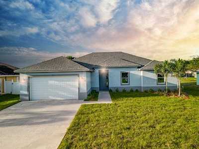 2418 SW Lafayette Street Port Saint Lucie, FL 34984