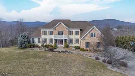 137 Finch Rd Ringwood Boro, NJ 07456