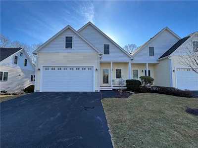 45 Southwinds Dr South Kingstown, RI 02879