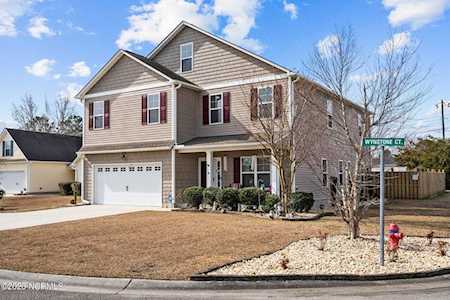 1502 Wynstone Court Wilmington, NC 28405