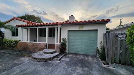 1309 NE 15th Ave Fort Lauderdale, FL 33304