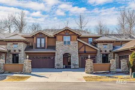 9987 W Tributary Ln Garden City, ID 83714