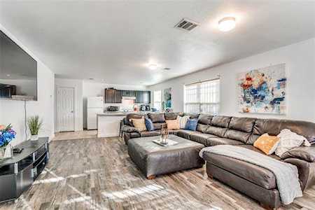 4749 Yancy Street Dallas, TX 75216