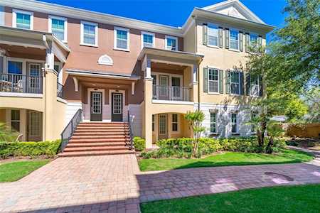 584 Scotia PLACE Orlando, FL 32806