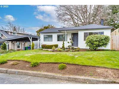 1323 SW Carson ST Portland, OR 97219
