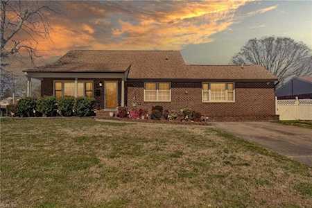 960 Morgan Trl Virginia Beach, VA 23464