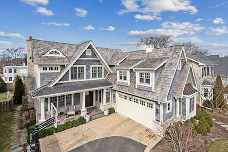 1146 Greenbriar Ln Northbrook, IL 60062