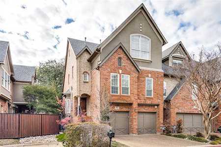 4163 Towne Green Circle Addison, TX 75001
