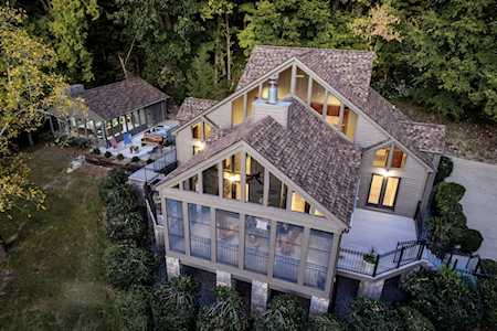 385 Harbor Pointe Dr Silver Point, TN 38582