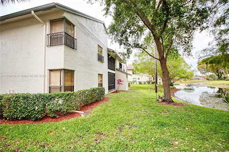 3537 Cocoplum Cir #3469 Coconut Creek, FL 33063