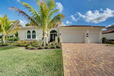 9412 Grand Prix Lane Boynton Beach, FL 33472