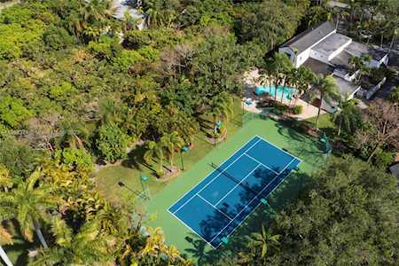 6745 SW 94th St Pinecrest, FL 33156