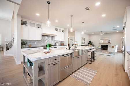 116 Anasazi Dr Las Vegas, NV 89144