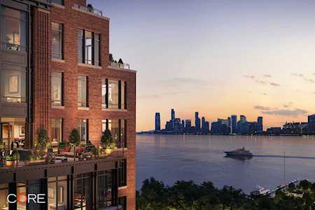 555 W 22nd St #8AE New York, NY 10011