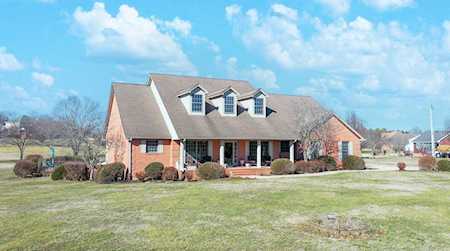 119 Maupin Cir Shelbyville, TN 37160