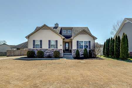 102 Gladys Ct Murfreesboro, TN 37128