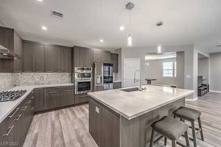 5981 Honeysuckle Ridge St Las Vegas, NV 89148