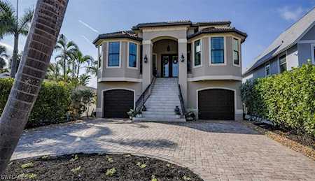 4737 Jackfish St Bonita Springs, FL 34134