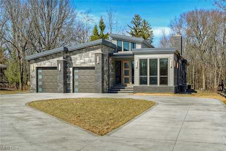 23940 Center Ridge Rd Westlake, OH 44145