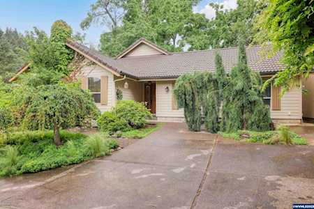 3335 Hidden Valley Dr Salem, OR 97304