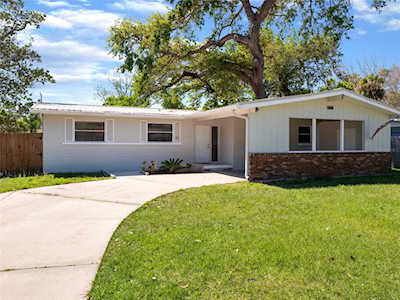 2218 Sherwood Dr South Daytona, FL 32119