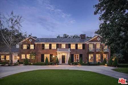 535 Meadow Grove St La Canada Flintridge, CA 91011