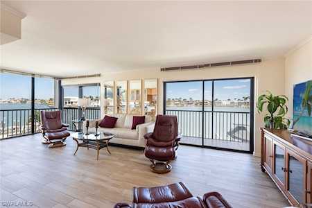 3000 N Gulf Shore Blvd #216 Naples, FL 34103