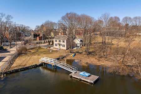 1 Jackson Hill St #B Portsmouth, NH 03801