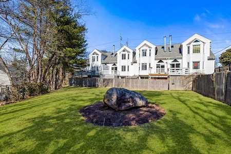 29 Church St #23 Weymouth, MA 02189