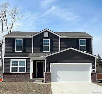 24641 Jade Dr Farmington Hills, MI 48336