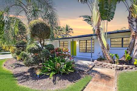 781 W Country Club Cir Plantation, FL 33317