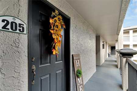 8517 Island Breeze Ln #205 Temple Terrace, FL 33637