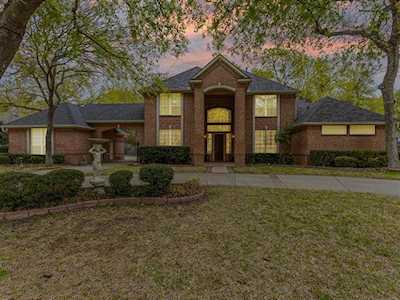 6041 Forest Lane Fort Worth, TX 76112