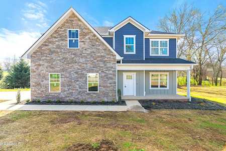 1099 Thomas Woods Way Lenoir City, TN 37772