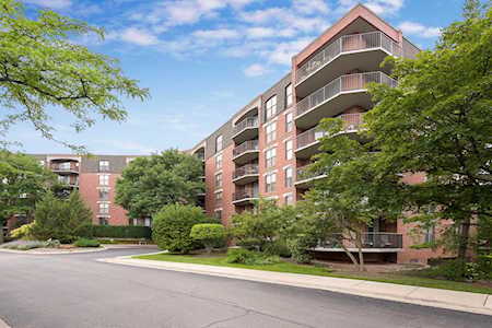 509 Aurora Ave #118 Naperville, IL 60540