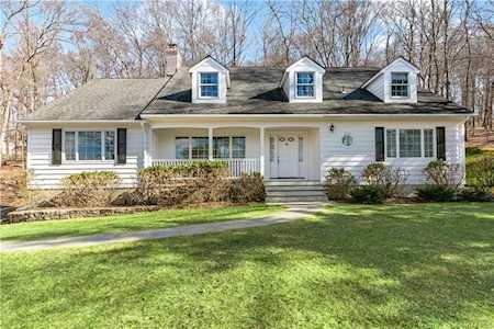 15 Suzanne Lane Chappaqua, NY 10514