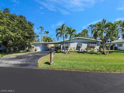 2219 Dover Ave Fort Myers, FL 33907