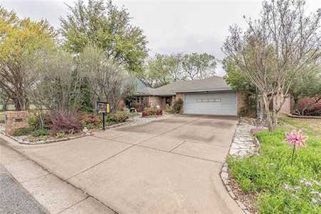 2103 Leighton Drive Arlington, TX 76015