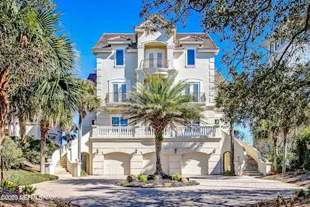 12 Dunes Row Fernandina Beach, FL 32034